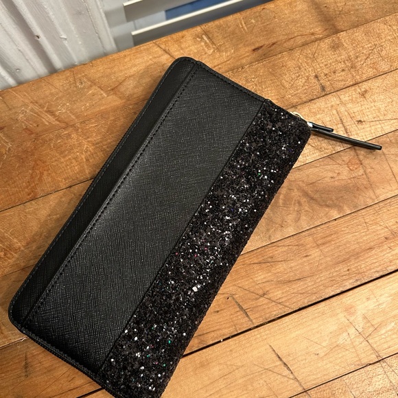 Kate Spade Wallet - Picture 2 of 3